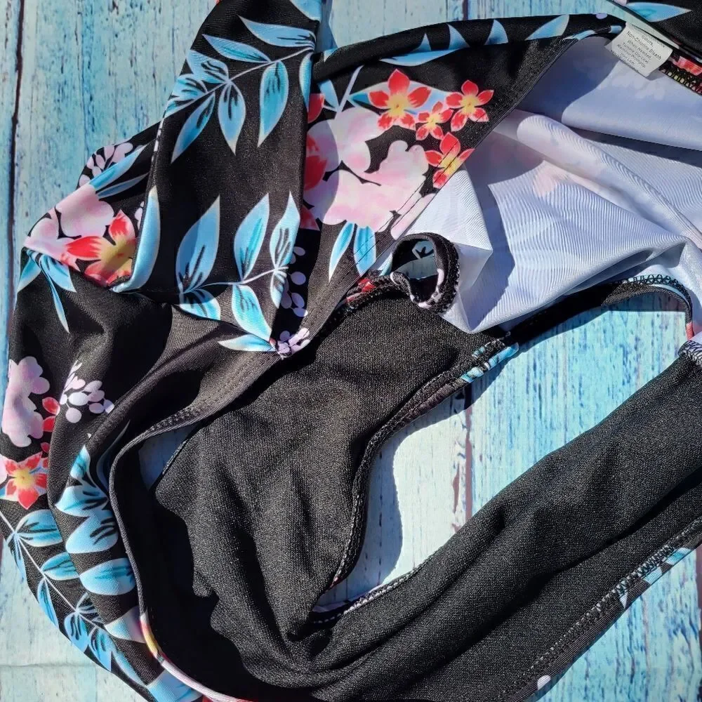Women's Black Red Botanical Print Swimsuit Bottoms Size 2XL